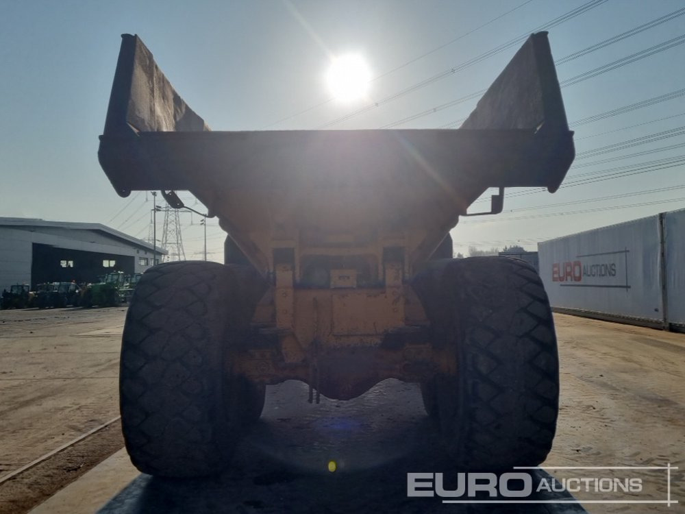 Volvo A25C - Csuklós dömper: 4 kép. Volvo A25C - Csuklós dömper: 4 kép.