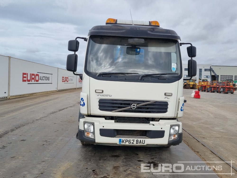 Tartályos teherautó Volvo FL290: 8 kép.