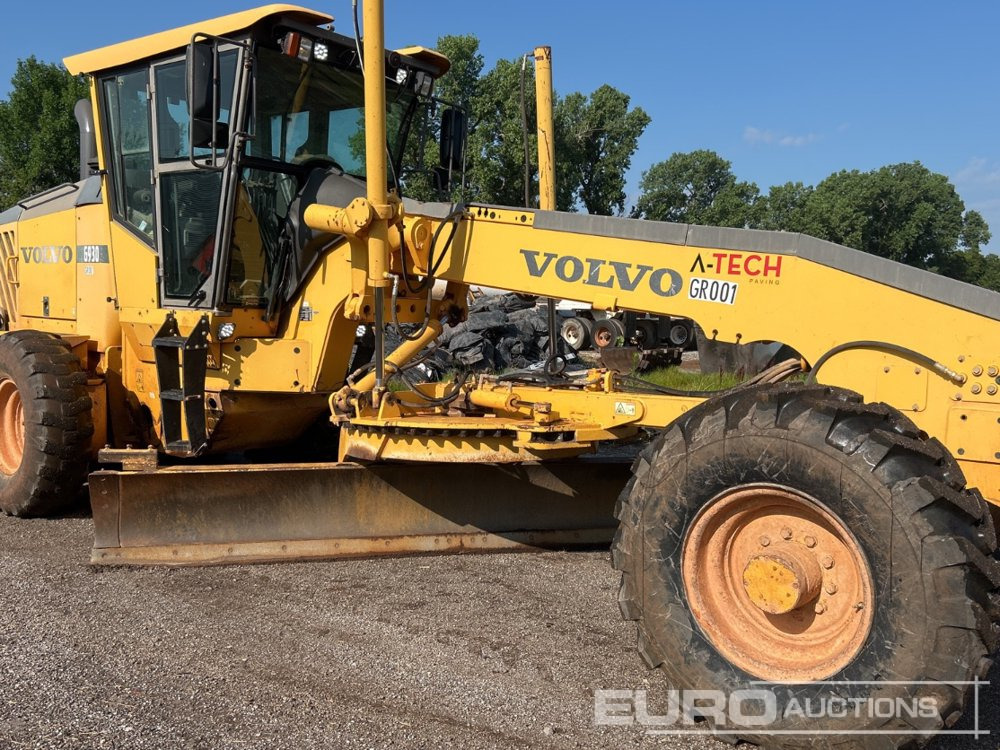 Volvo G930 - Gréder: 4 kép. Volvo G930 - Gréder: 4 kép.