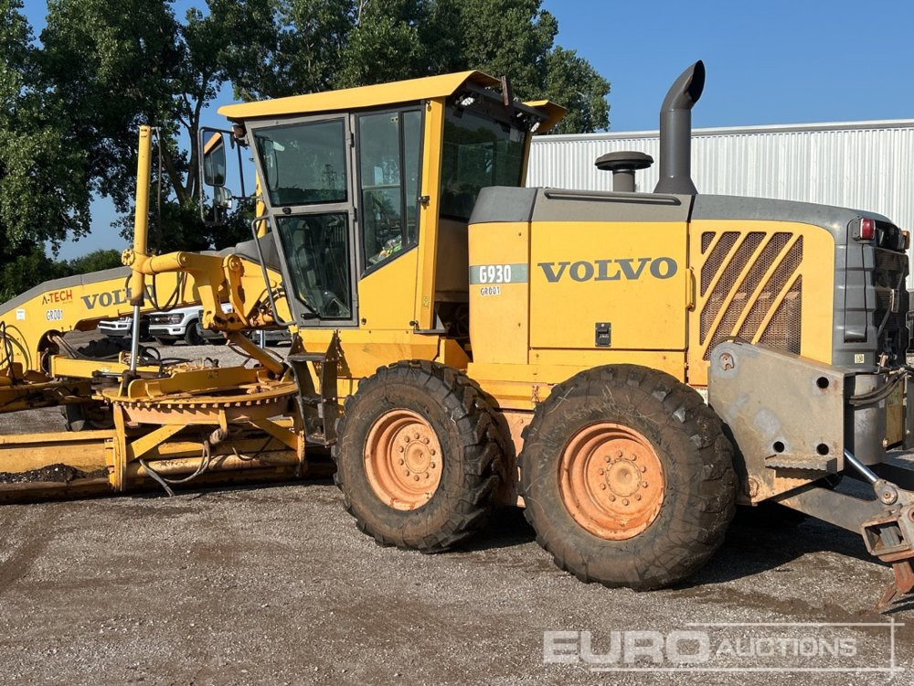 Volvo G930 - Gréder: 2 kép. Volvo G930 - Gréder: 2 kép.