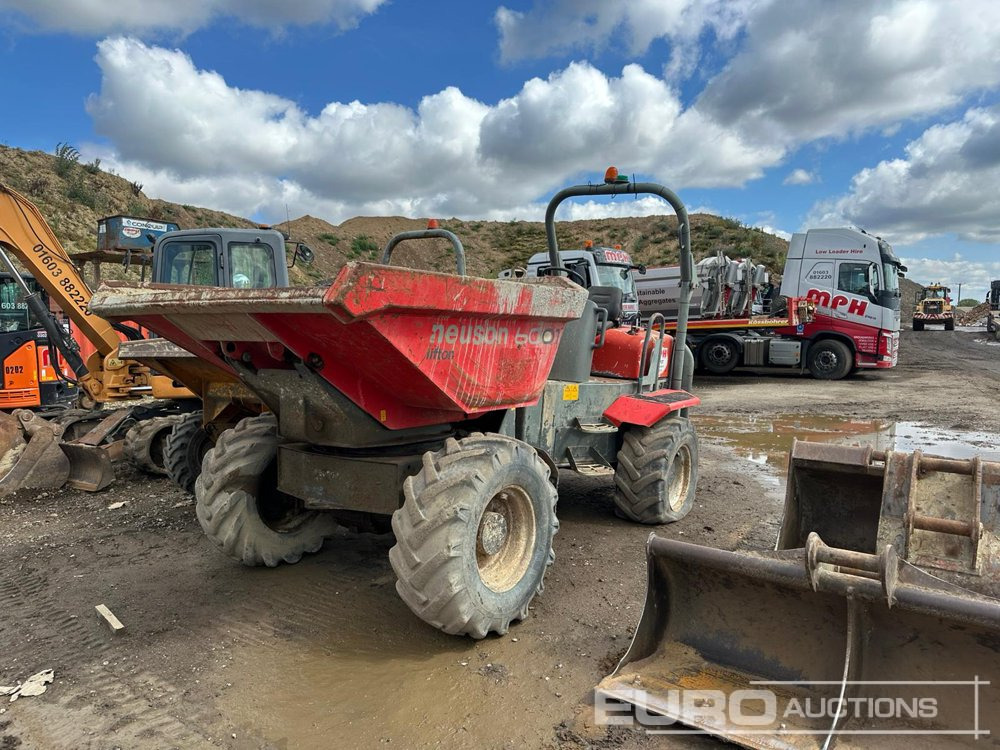 Wacker Neuson 6001 - Minidömper: 2 kép. Wacker Neuson 6001 - Minidömper: 2 kép.
