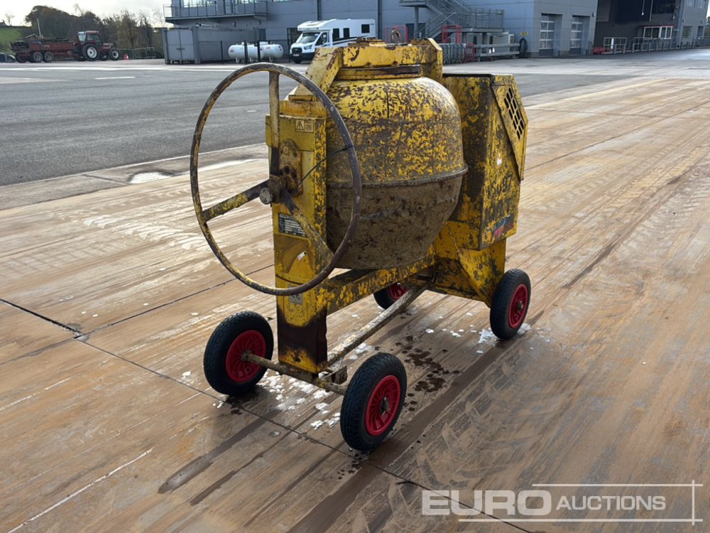 Winget 100T - Betonkeverő: 4 kép. Winget 100T - Betonkeverő: 4 kép.