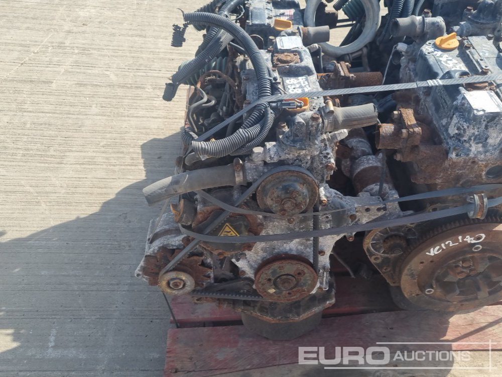 Motor Yanmar 2 Cylinder Engine (4 of): 16 kép.