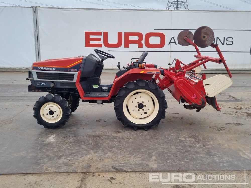 Yanmar F165 - Kistraktor: 2 kép. Yanmar F165 - Kistraktor: 2 kép.