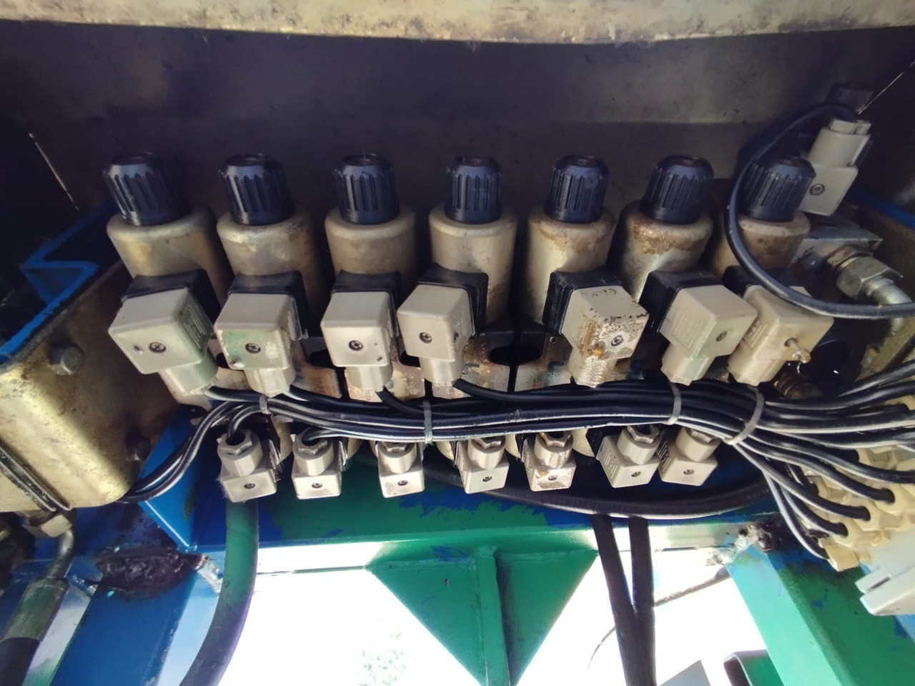 Cimatrice usata doppia VBC - Szárzúzó/ Mulcsozó: 5 kép. Cimatrice usata doppia VBC - Szárzúzó/ Mulcsozó: 5 kép.