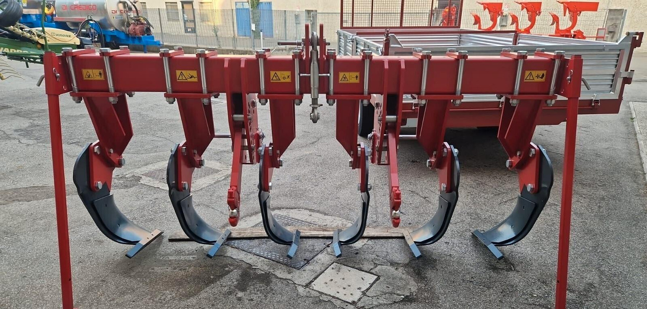 Dissodatore 6 ancore nuovo Kverneland CLI 630 - Talajlazító: 1 kép. Dissodatore 6 ancore nuovo Kverneland CLI 630 - Talajlazító: 1 kép.