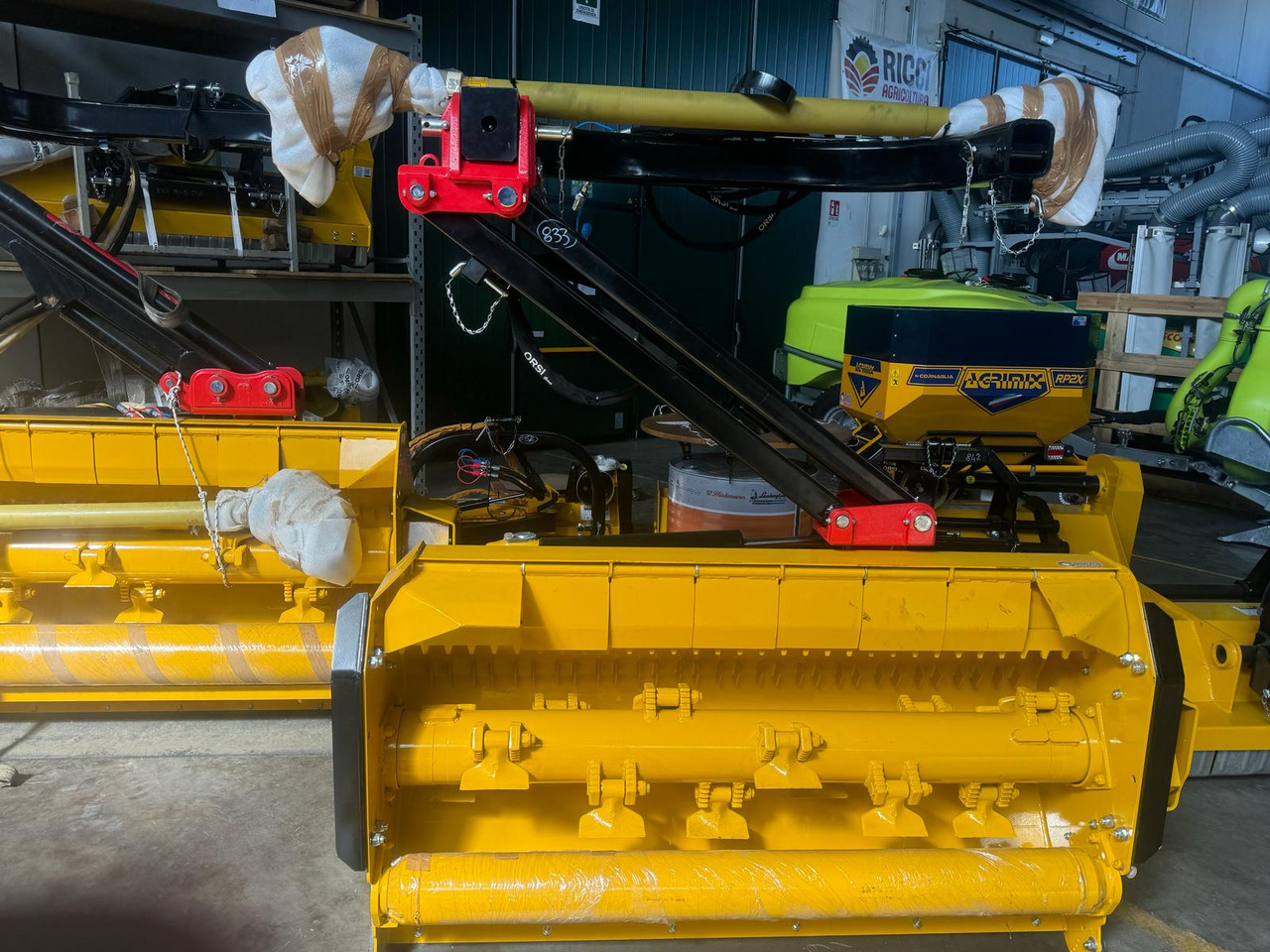 Orsi trincia laterale per fossi nuova Competition GS 165 - Padkakasza: 1 kép. Orsi trincia laterale per fossi nuova Competition GS 165 - Padkakasza: 1 kép.