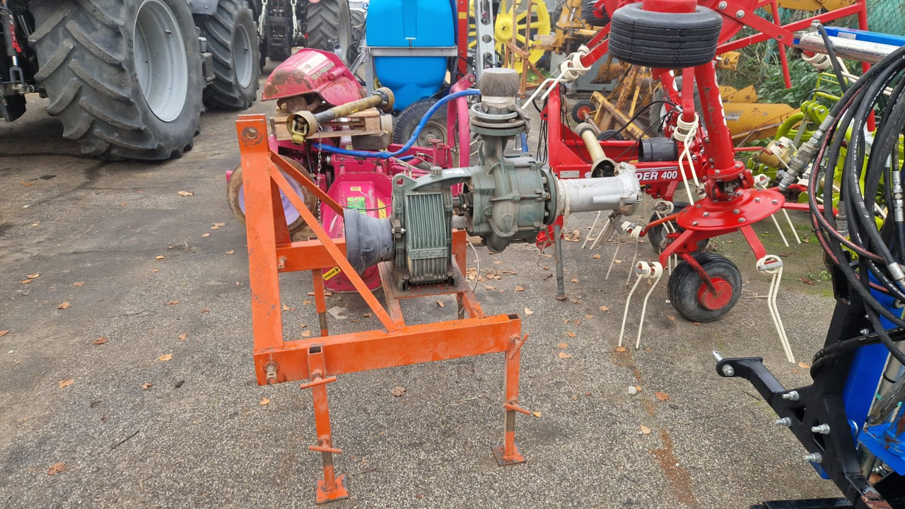 Pompa irrigazione usata Caprari Mec-D 3/65-3 - Öntözőrendszer: 2 kép. Pompa irrigazione usata Caprari Mec-D 3/65-3 - Öntözőrendszer: 2 kép.