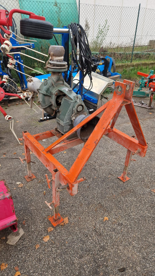 Pompa irrigazione usata Caprari Mec-D 3/65-3 - Öntözőrendszer: 1 kép. Pompa irrigazione usata Caprari Mec-D 3/65-3 - Öntözőrendszer: 1 kép.