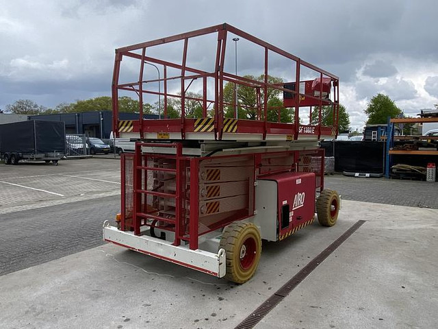 AIRO SF1380-E, Schaar hoogwerker, 16 meter - Emelő: 5 kép. AIRO SF1380-E, Schaar hoogwerker, 16 meter - Emelő: 5 kép.