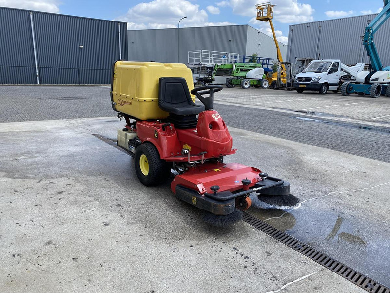 Gianni ferrari PG180, veegmachine - Utcaseprő gép: 4 kép. Gianni ferrari PG180, veegmachine - Utcaseprő gép: 4 kép.