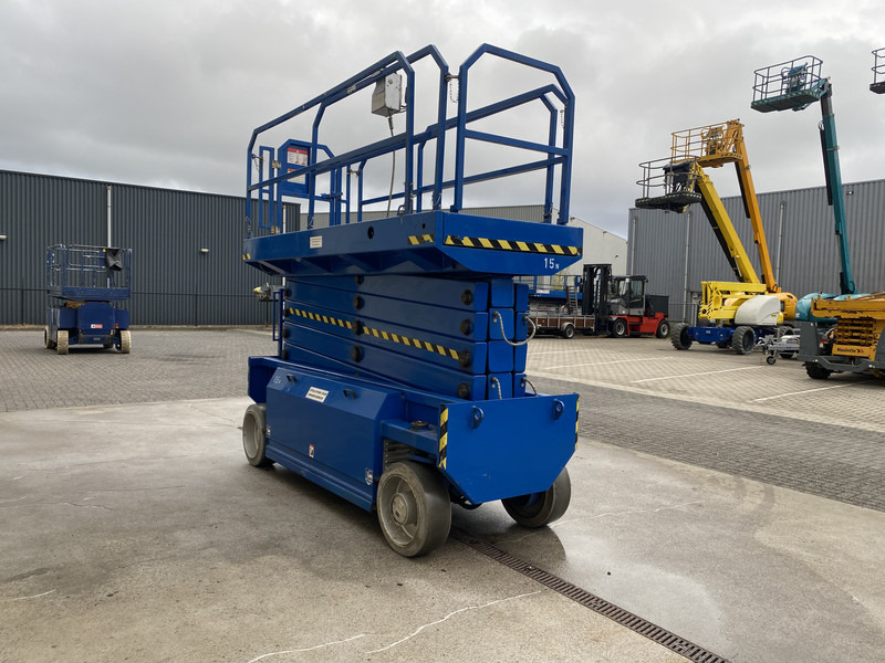 HAB S152 12E 2WD, schaar hoogwerker, 15,2 meter - Emelő: 4 kép. HAB S152 12E 2WD, schaar hoogwerker, 15,2 meter - Emelő: 4 kép.