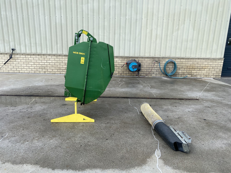 John Deere MCS 580 H, Hoogkieper, Opvangbak + afzuiging - Fűkasza: 5 kép. John Deere MCS 580 H, Hoogkieper, Opvangbak + afzuiging - Fűkasza: 5 kép.