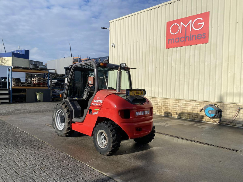 Terepjáró képességű targoncá Manitou MH 25-4 T Buggie, Ruw terrein heftruck, 4x4: 6 kép. Terepjáró képességű targoncá Manitou MH 25-4 T Buggie, Ruw terrein heftruck, 4x4: 6 kép.