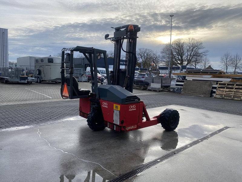 Moffett M4 25.3 / Kooiaap - Hordozható targonca: 5 kép. Moffett M4 25.3 / Kooiaap - Hordozható targonca: 5 kép.