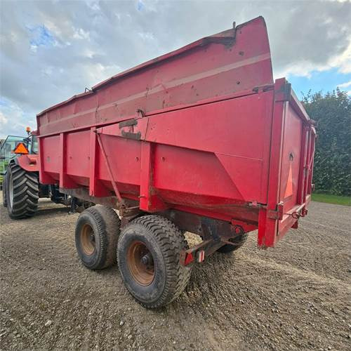 ABC 16 ton - Pótkocsi billenőplatós: 4 kép. ABC 16 ton - Pótkocsi billenőplatós: 4 kép.