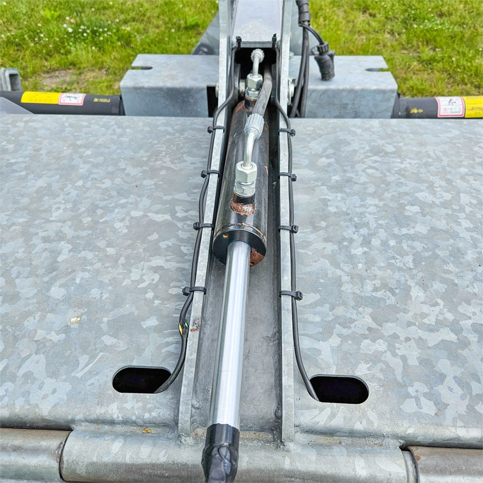 Talajmaró ABC 4000R: 13 kép. Talajmaró ABC 4000R: 13 kép.