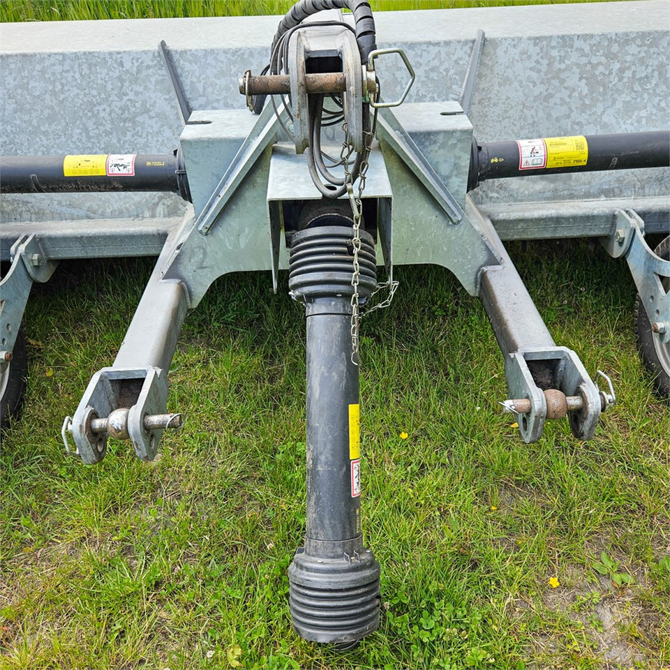 Talajmaró ABC 4000R: 10 kép. Talajmaró ABC 4000R: 10 kép.