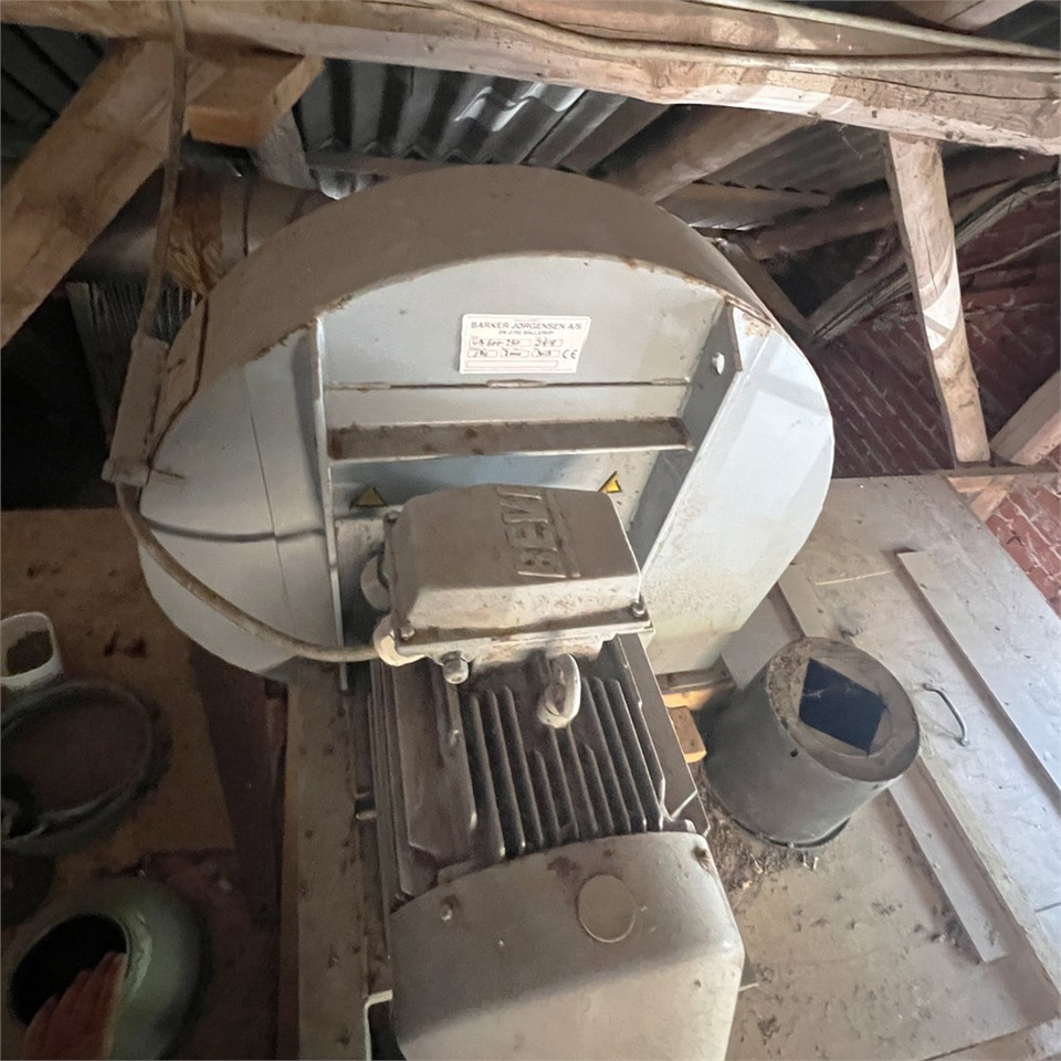 ABC Bevi sugeanlæg / Suction plant - Betakarítás utáni berendezés: 5 kép. ABC Bevi sugeanlæg / Suction plant - Betakarítás utáni berendezés: 5 kép.