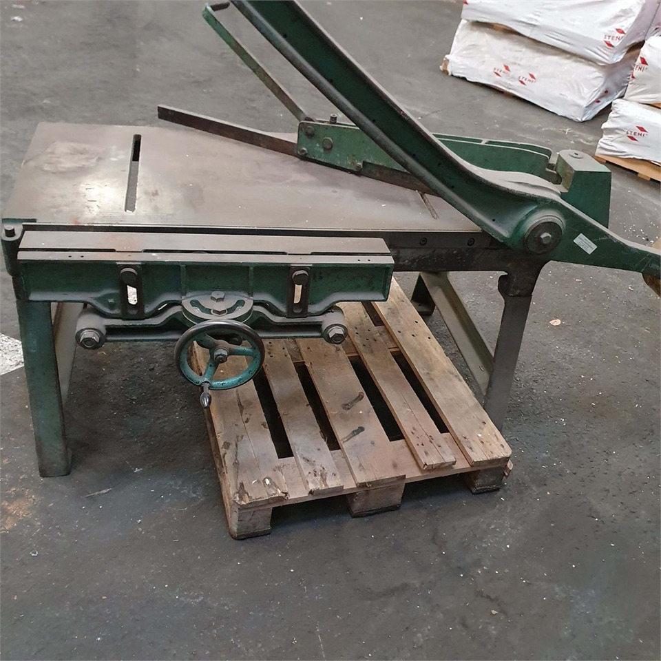 ABC JER - Szerszámgép: 5 kép. ABC JER - Szerszámgép: 5 kép.