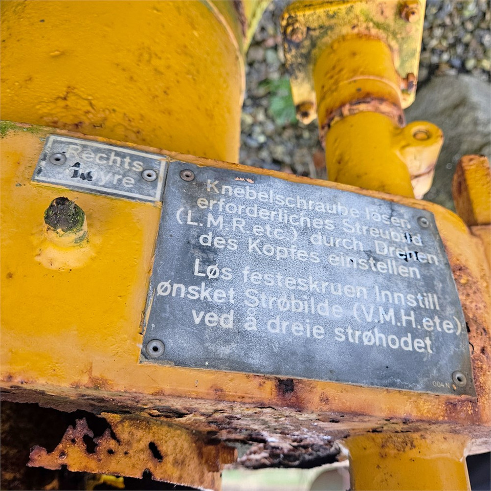 Homok-/ Sószóró ABC Saltspreder: 15 kép. Homok-/ Sószóró ABC Saltspreder: 15 kép.