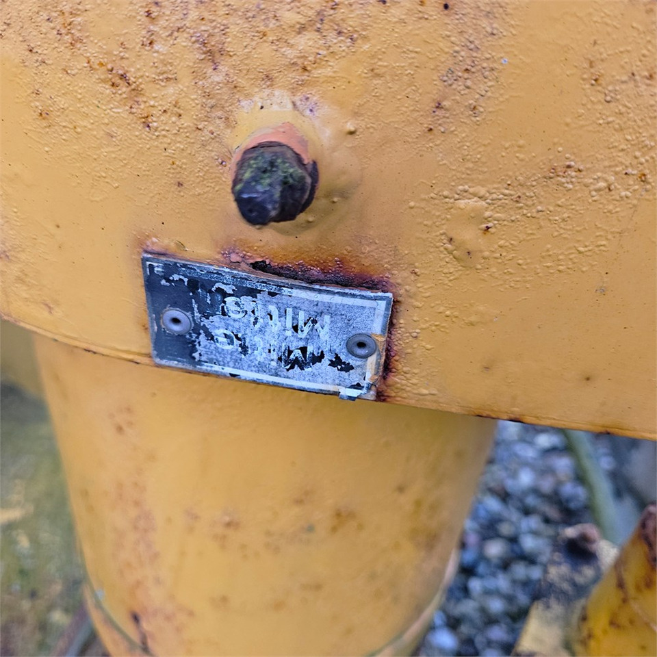 Homok-/ Sószóró ABC Saltspreder: 17 kép. Homok-/ Sószóró ABC Saltspreder: 17 kép.