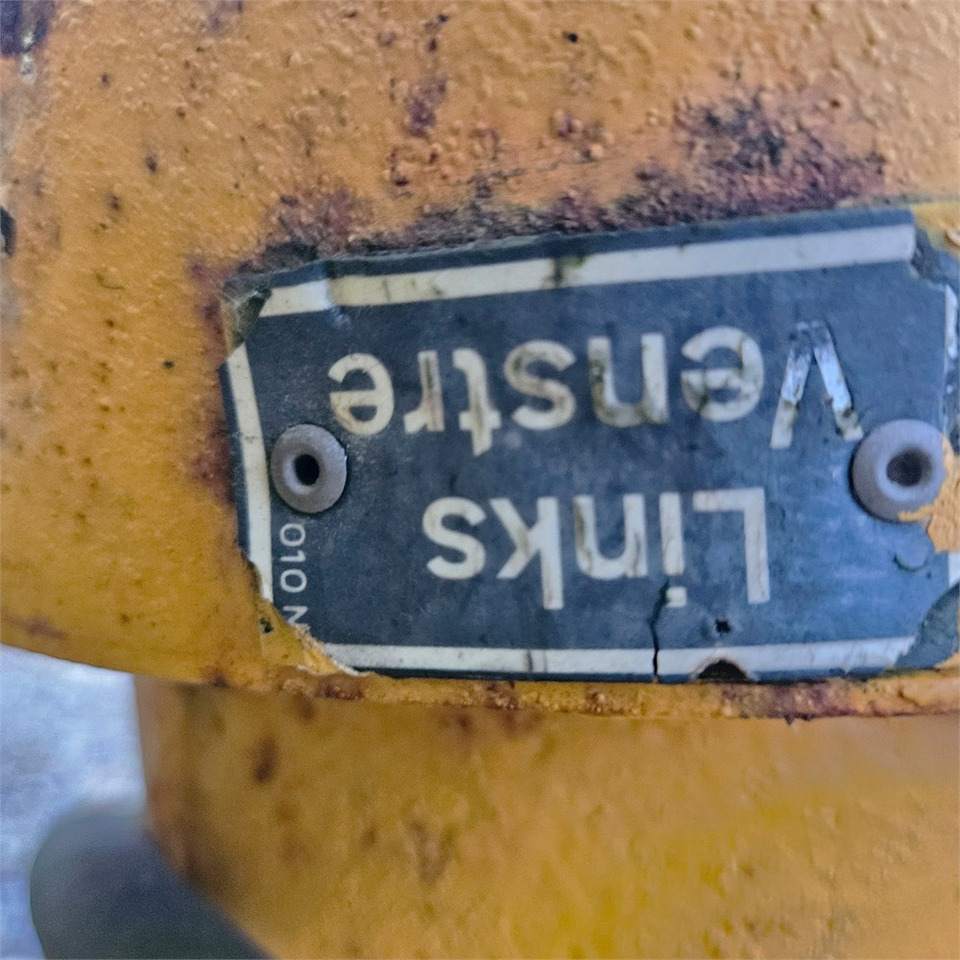 Homok-/ Sószóró ABC Saltspreder: 18 kép. Homok-/ Sószóró ABC Saltspreder: 18 kép.