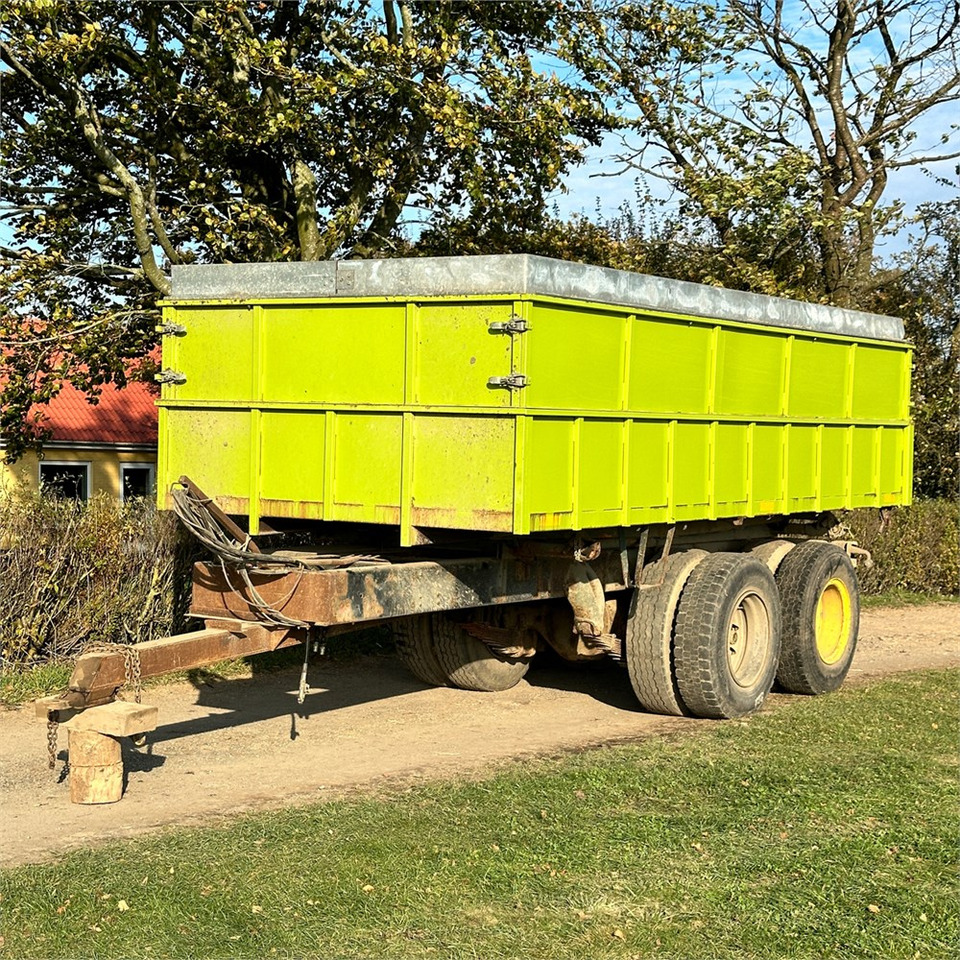 ABC Tip vogn - Mezőgazdasági billenőpótkocsi: 2 kép. ABC Tip vogn - Mezőgazdasági billenőpótkocsi: 2 kép.