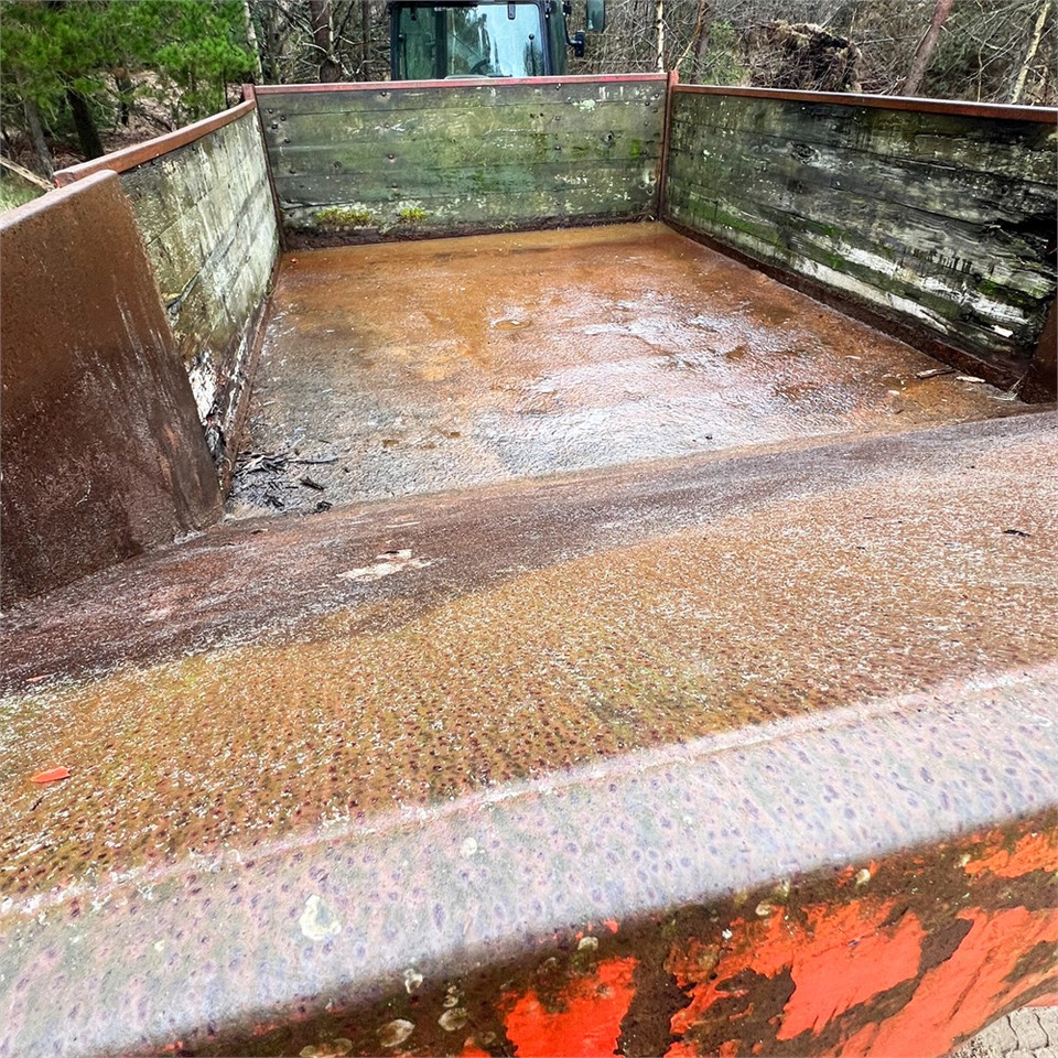 ABC Tipper - Mezőgazdasági billenőpótkocsi: 4 kép. ABC Tipper - Mezőgazdasági billenőpótkocsi: 4 kép.