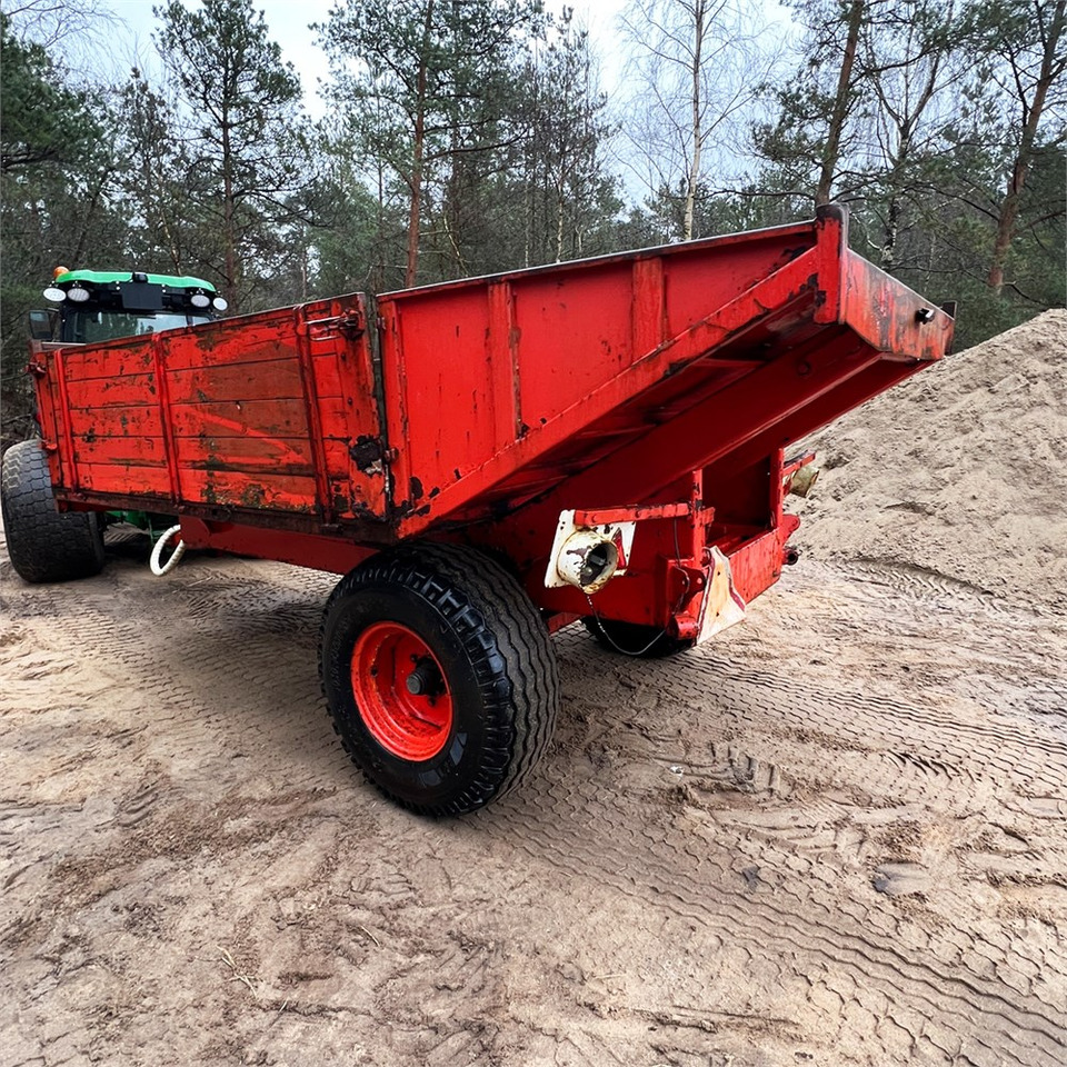 ABC Tipper - Mezőgazdasági billenőpótkocsi: 5 kép. ABC Tipper - Mezőgazdasági billenőpótkocsi: 5 kép.