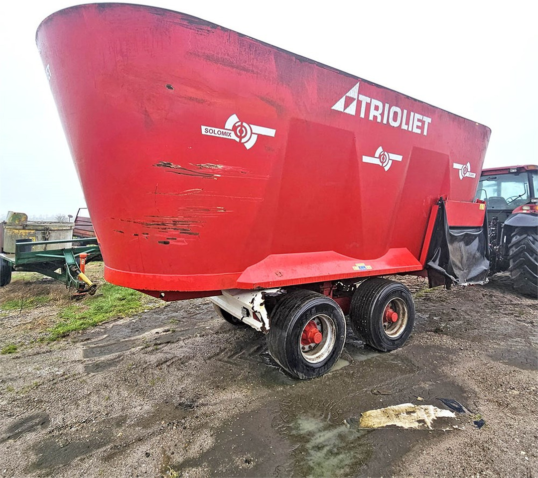 ABC Trioliet Solomix-3-30 ZK-T-540 - Állattartás gépei: 5 kép. ABC Trioliet Solomix-3-30 ZK-T-540 - Állattartás gépei: 5 kép.