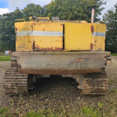 Åkerman EC300 - Lánctalpas kotró: 5 kép. Åkerman EC300 - Lánctalpas kotró: 5 kép.