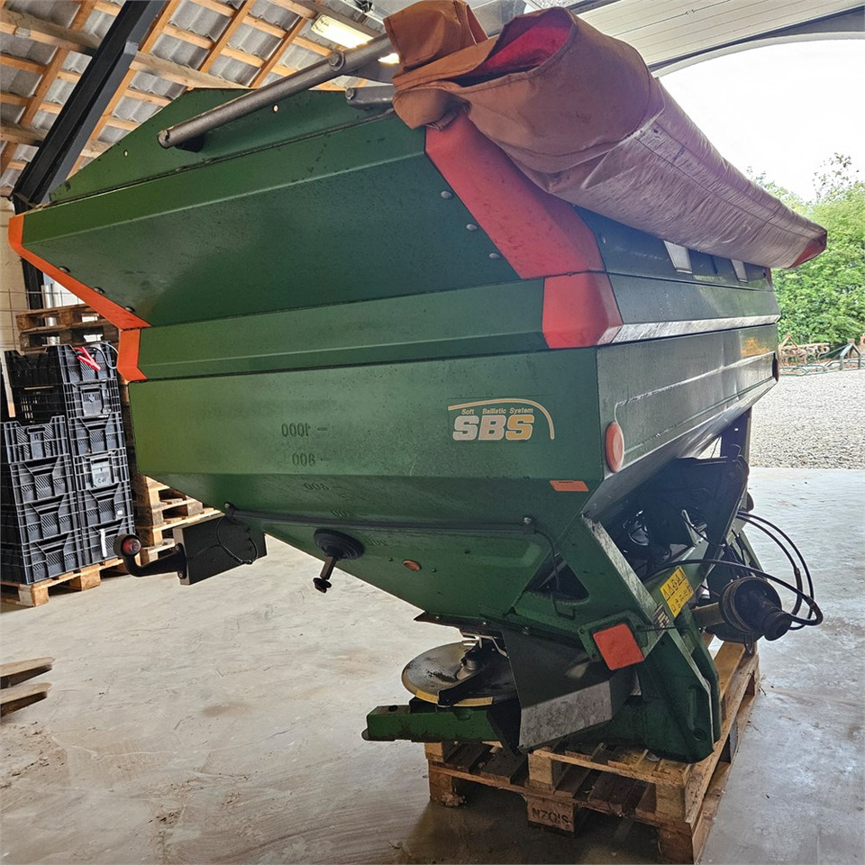 Amazone ZA-M 1500 - Műtrágyaszóró gép: 5 kép. Amazone ZA-M 1500 - Műtrágyaszóró gép: 5 kép.