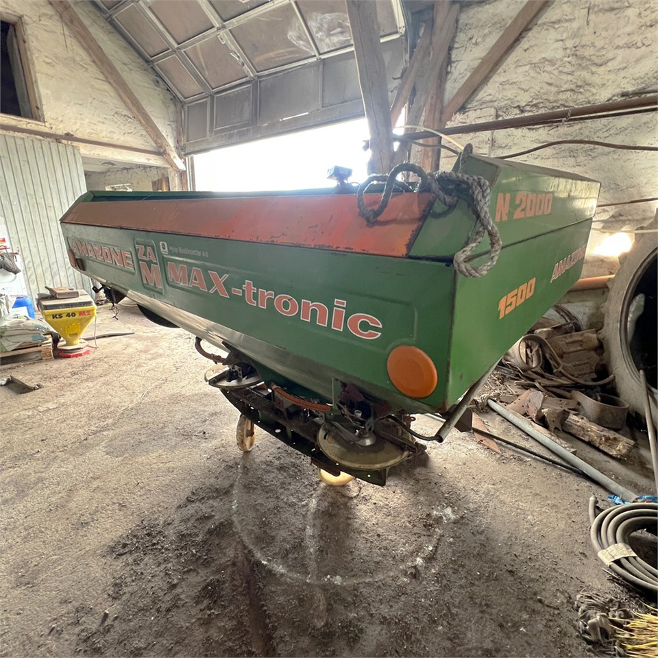 Műtrágyaszóró gép Amazone ZA-M Max: 8 kép. Műtrágyaszóró gép Amazone ZA-M Max: 8 kép.