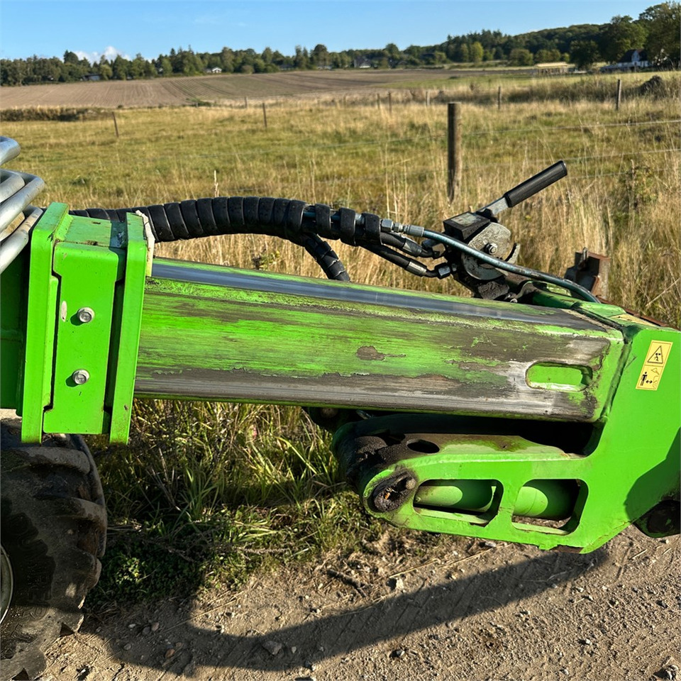 Avant 860 i - Gumikerekes homlokrakodó: 5 kép. Avant 860 i - Gumikerekes homlokrakodó: 5 kép.