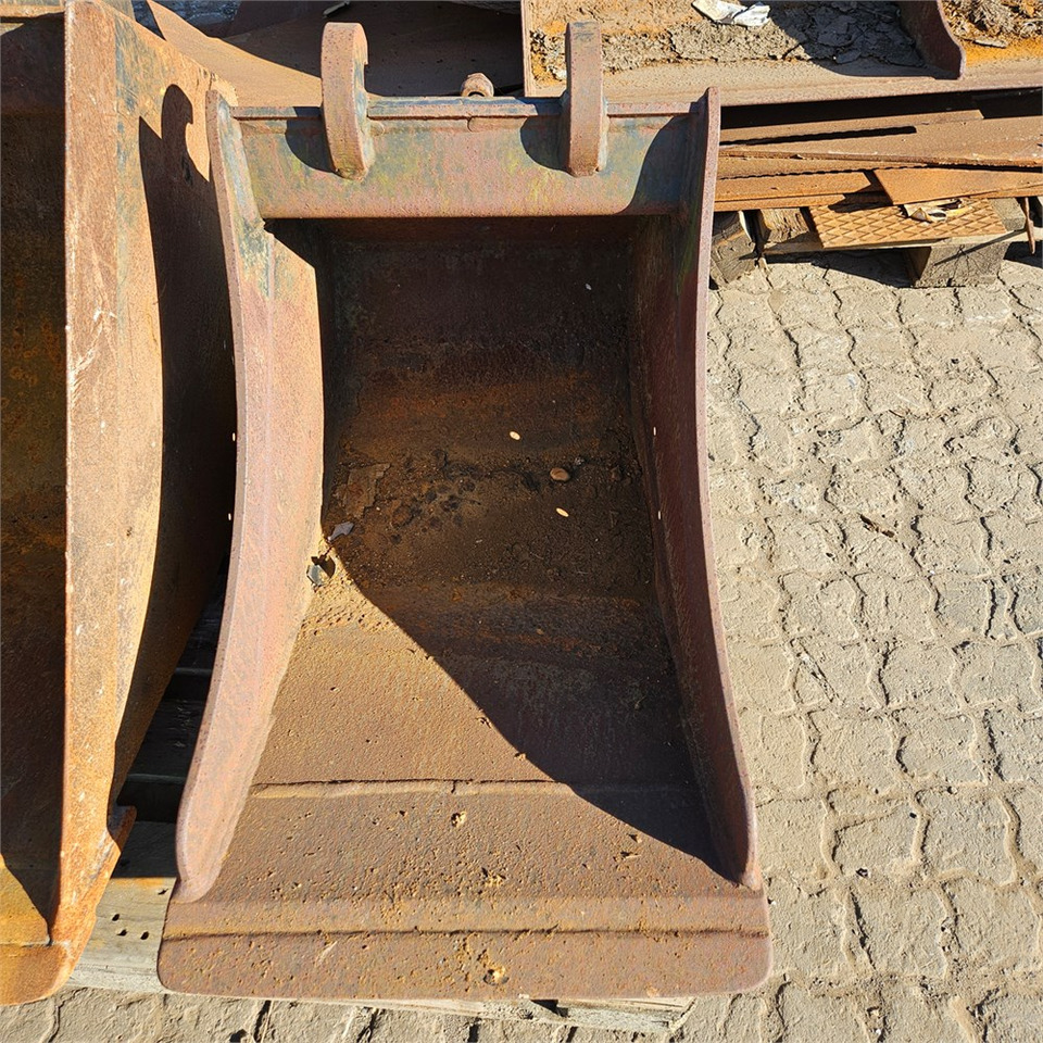 Beco Skovle - Kotró kanál - Építőipari gépek: 2 kép. Beco Skovle - Kotró kanál - Építőipari gépek: 2 kép.