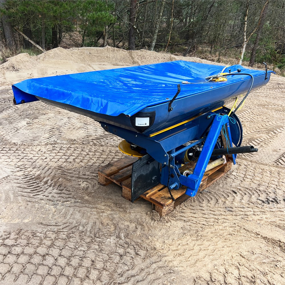 Műtrágyaszóró gép Bogballe L1: 1 kép.