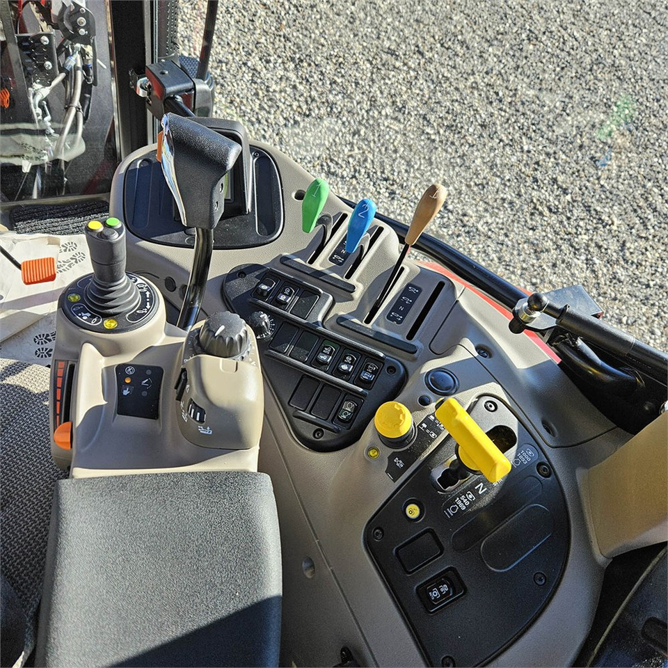 Traktor CASE IH Puma 140: 12 kép.