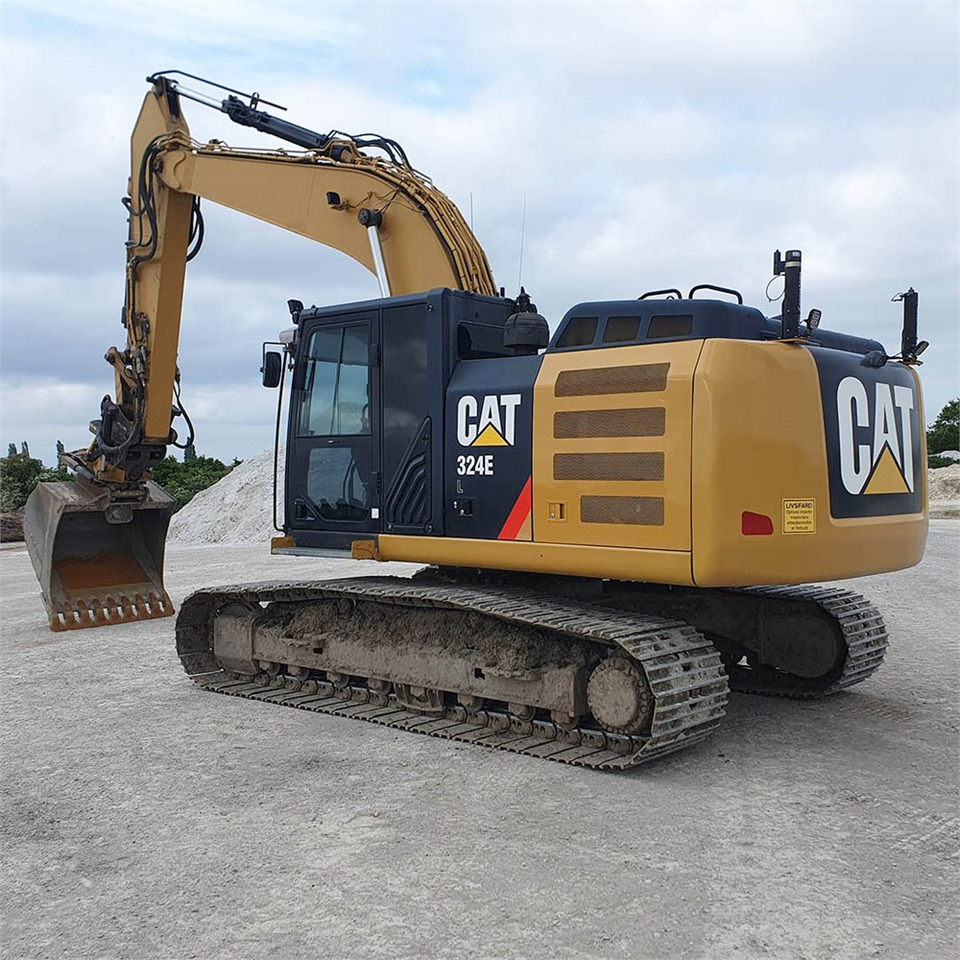 Caterpillar 324 EL - Lánctalpas kotró: 4 kép. Caterpillar 324 EL - Lánctalpas kotró: 4 kép.