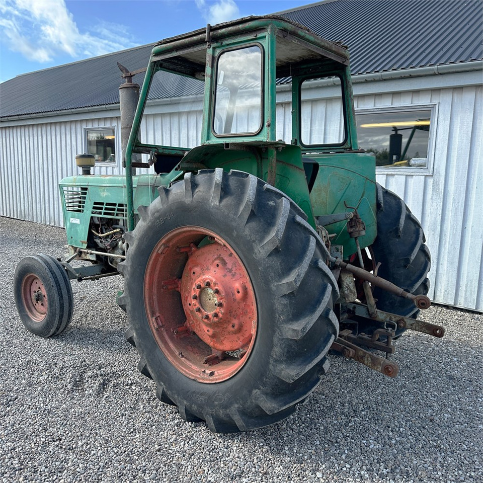 Deutz D 60 06 - Traktor: 5 kép. Deutz D 60 06 - Traktor: 5 kép.