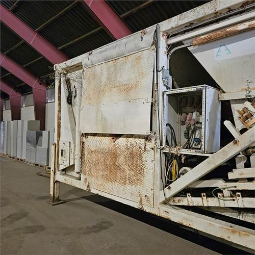 ENH ENH1998 - Aszfaltozó gép: 4 kép. ENH ENH1998 - Aszfaltozó gép: 4 kép.