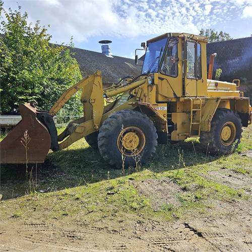 Fiat-Allis FR10 - Gumikerekes kotró: 1 kép. Fiat-Allis FR10 - Gumikerekes kotró: 1 kép.