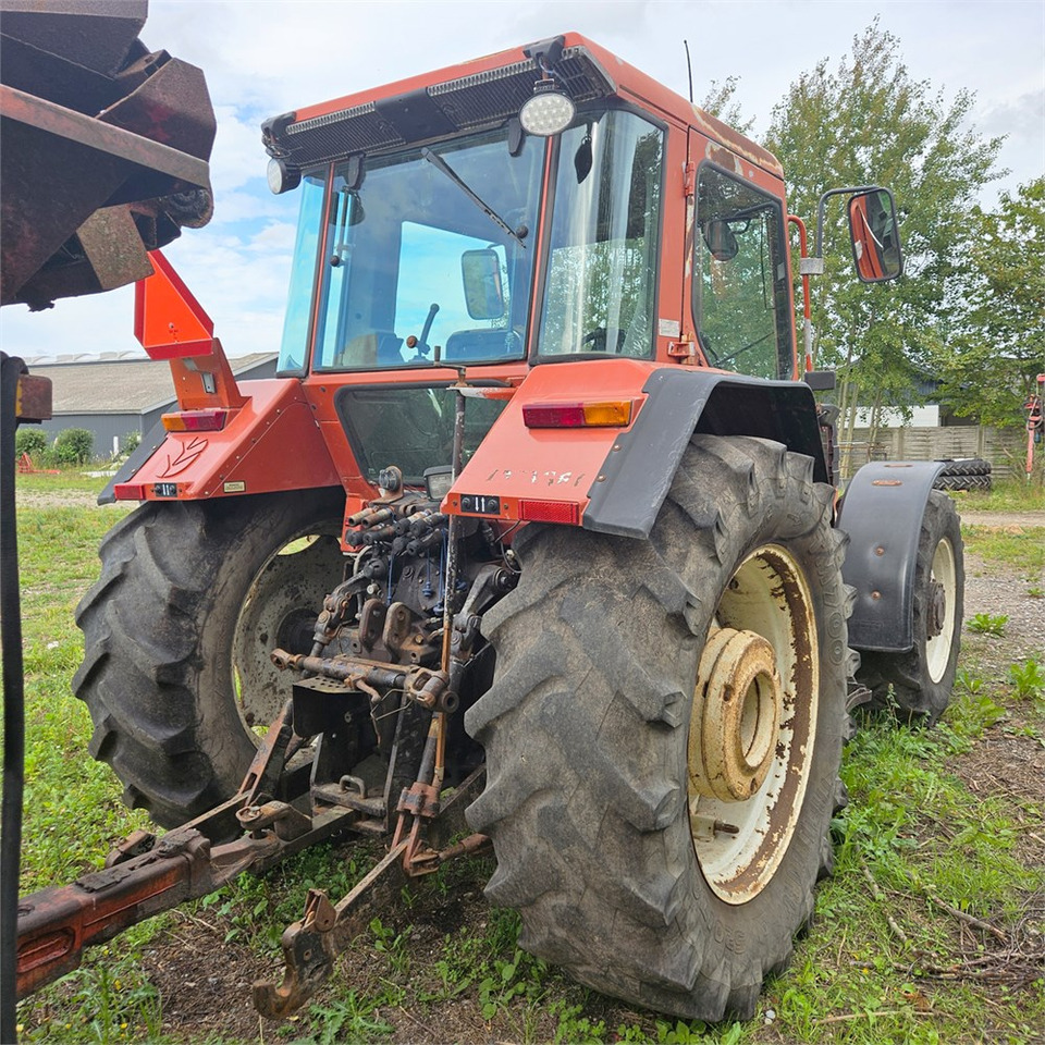 Fiat F115DT/FR - Traktor: 5 kép. Fiat F115DT/FR - Traktor: 5 kép.