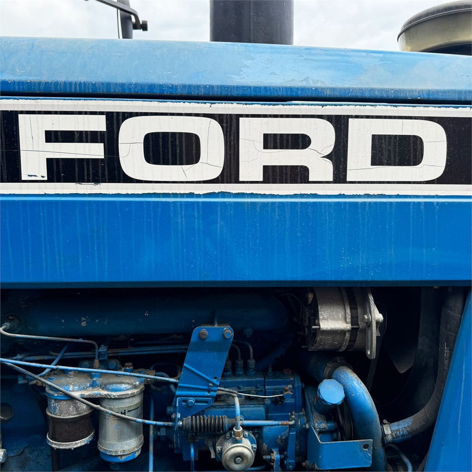 Traktor Ford 8630: 22 kép.