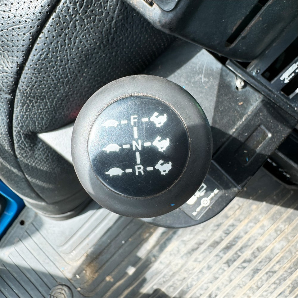 Traktor Ford 8630: 12 kép.