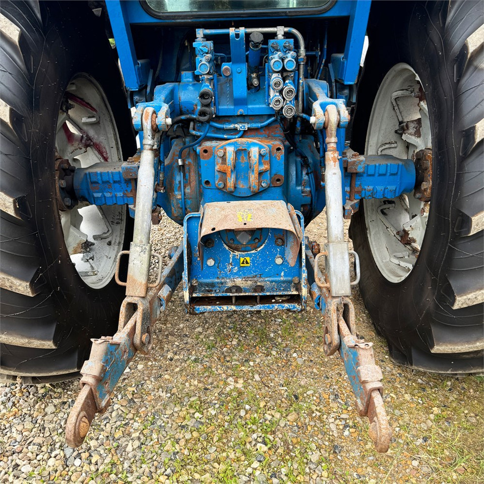 Traktor Ford 8630: 18 kép.