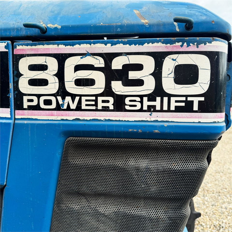 Traktor Ford 8630: 23 kép.