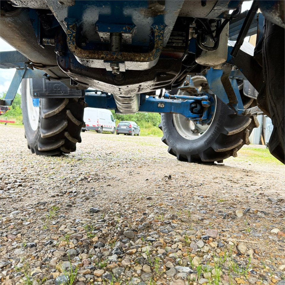 Traktor Ford 8630: 25 kép.