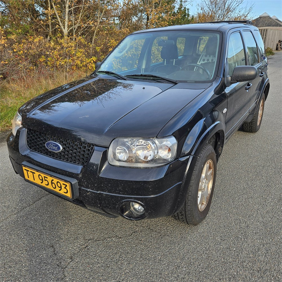 Ford Maverick 3,0 XLT - Terepjáró/ SUV: 5 kép. Ford Maverick 3,0 XLT - Terepjáró/ SUV: 5 kép.