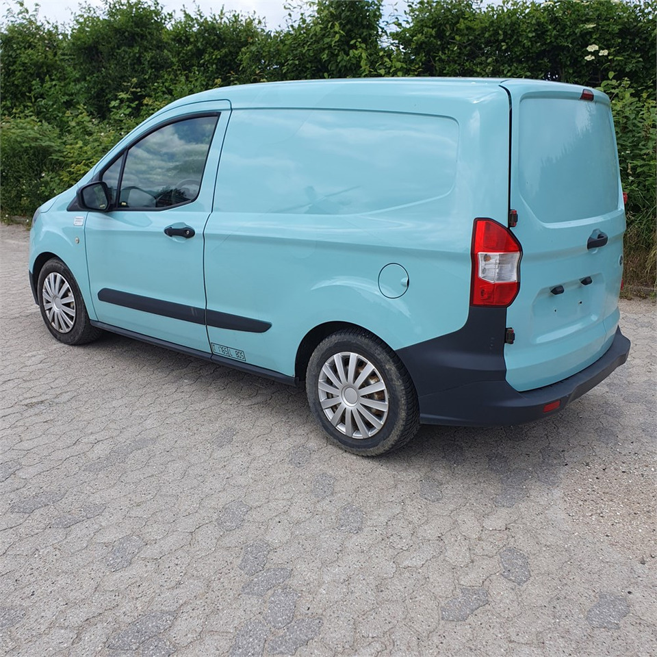 Ford Transit Courier - Kis furgon: 3 kép. Ford Transit Courier - Kis furgon: 3 kép.